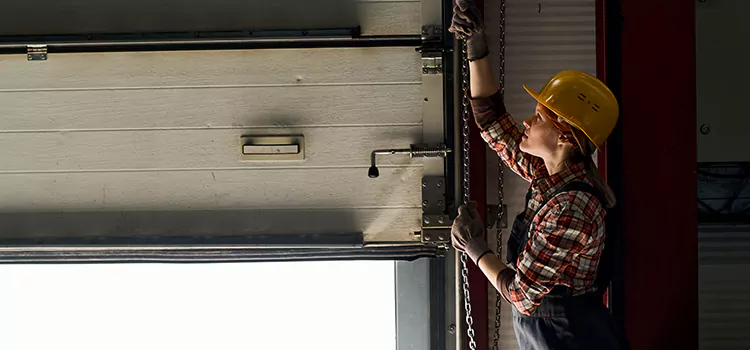 Addressing Common Garage Door Stoppage Issues in Houston, TX